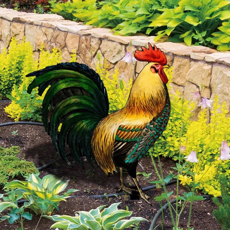 Majestic Garden Rooster Statue