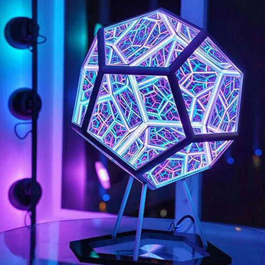 Luminous Geometria LED Lamp