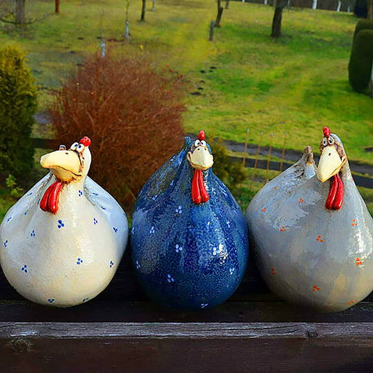 Hanging Garden Chickens - Garden Ornament